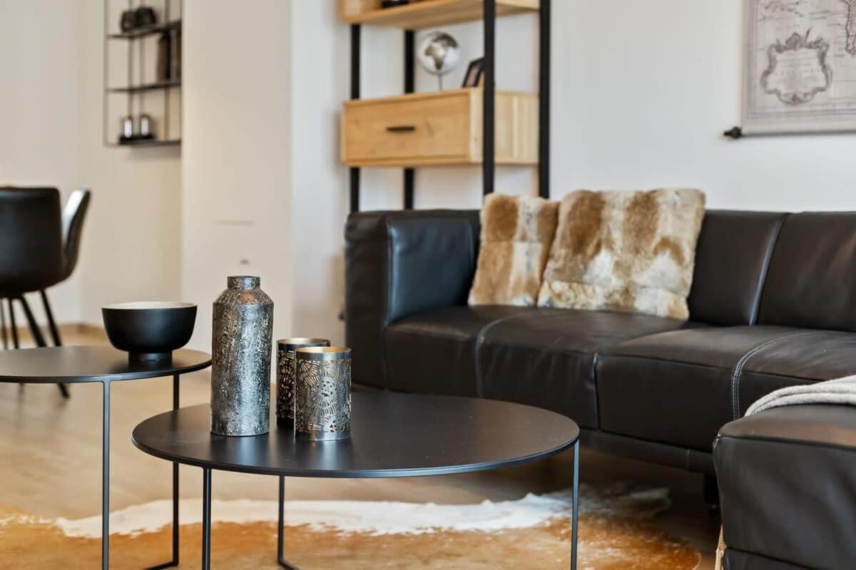 Beautiful Bel-etage In Appartement