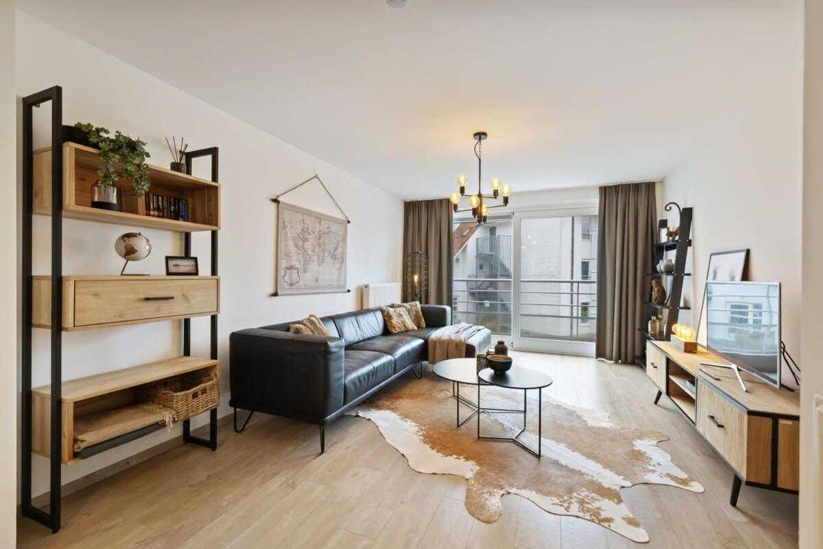 Beautiful Bel-etage In Appartement *