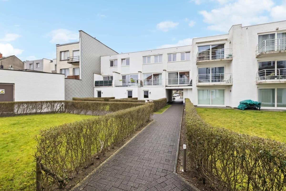 Beautiful Bel-etage In * Blankenberge