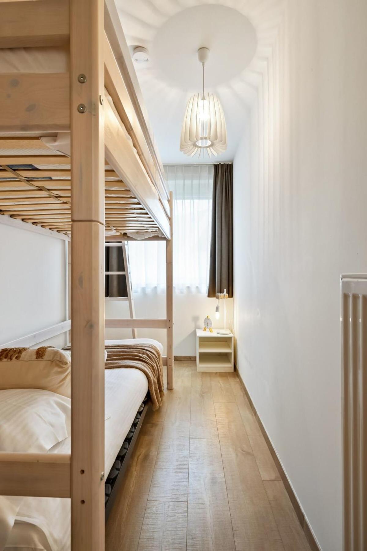 Beautiful Bel-etage In Appartement *